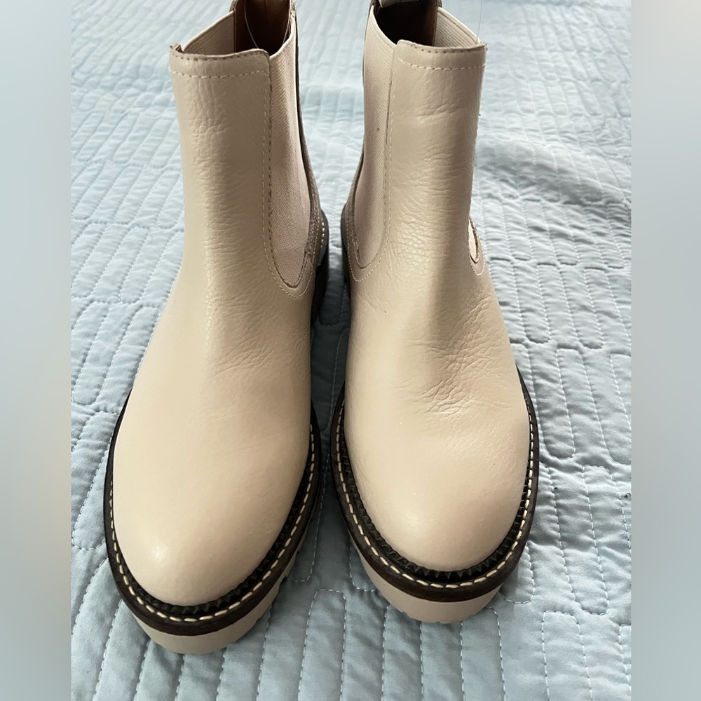 Caslon Cream Platform Chelsea Ankle Boots